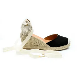 Jimena Black Medium Wedge Laces